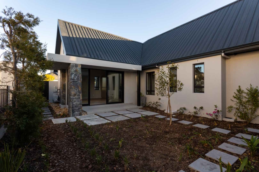 4 Bedroom Property for Sale in Val De Vie Estate Western Cape